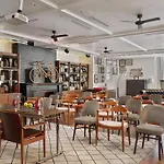 H10 Metropolitan 4* Sup Hotel