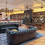 Hotel H10 Metropolitan 4* Sup