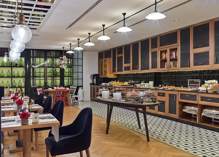 H10 Metropolitan 4* Sup 4*