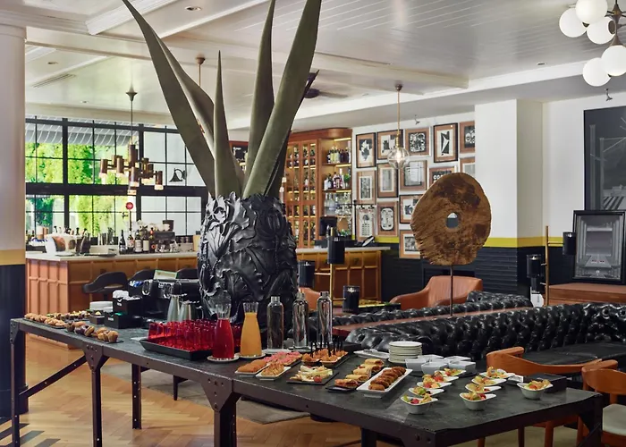 Hotel H10 Metropolitan 4* Sup 4*